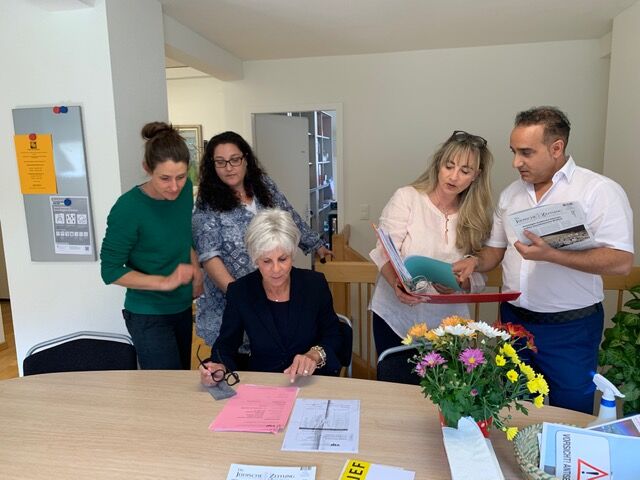 Das VSJF Team bei der Arbeit